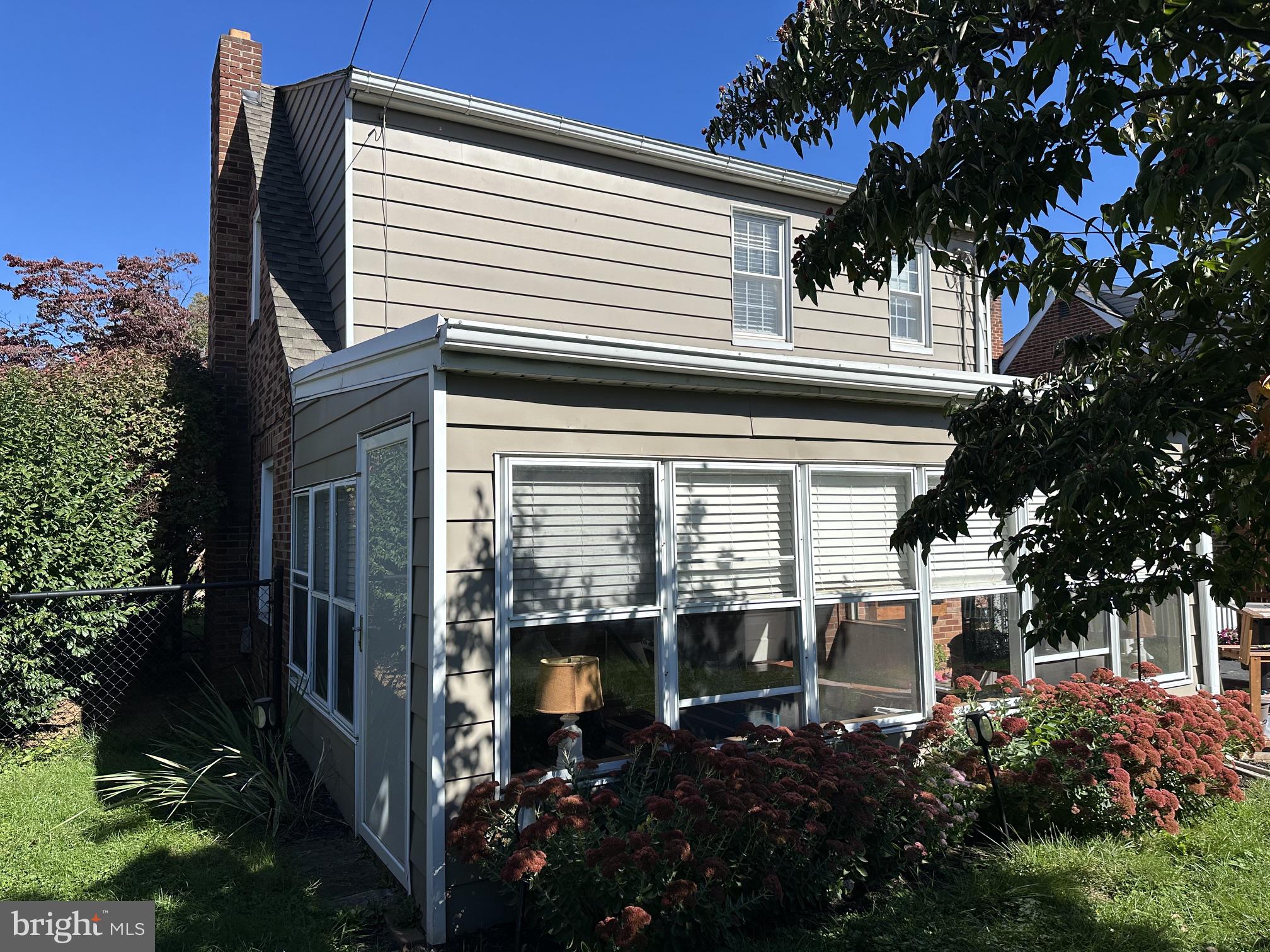 1912 WORTH STREET