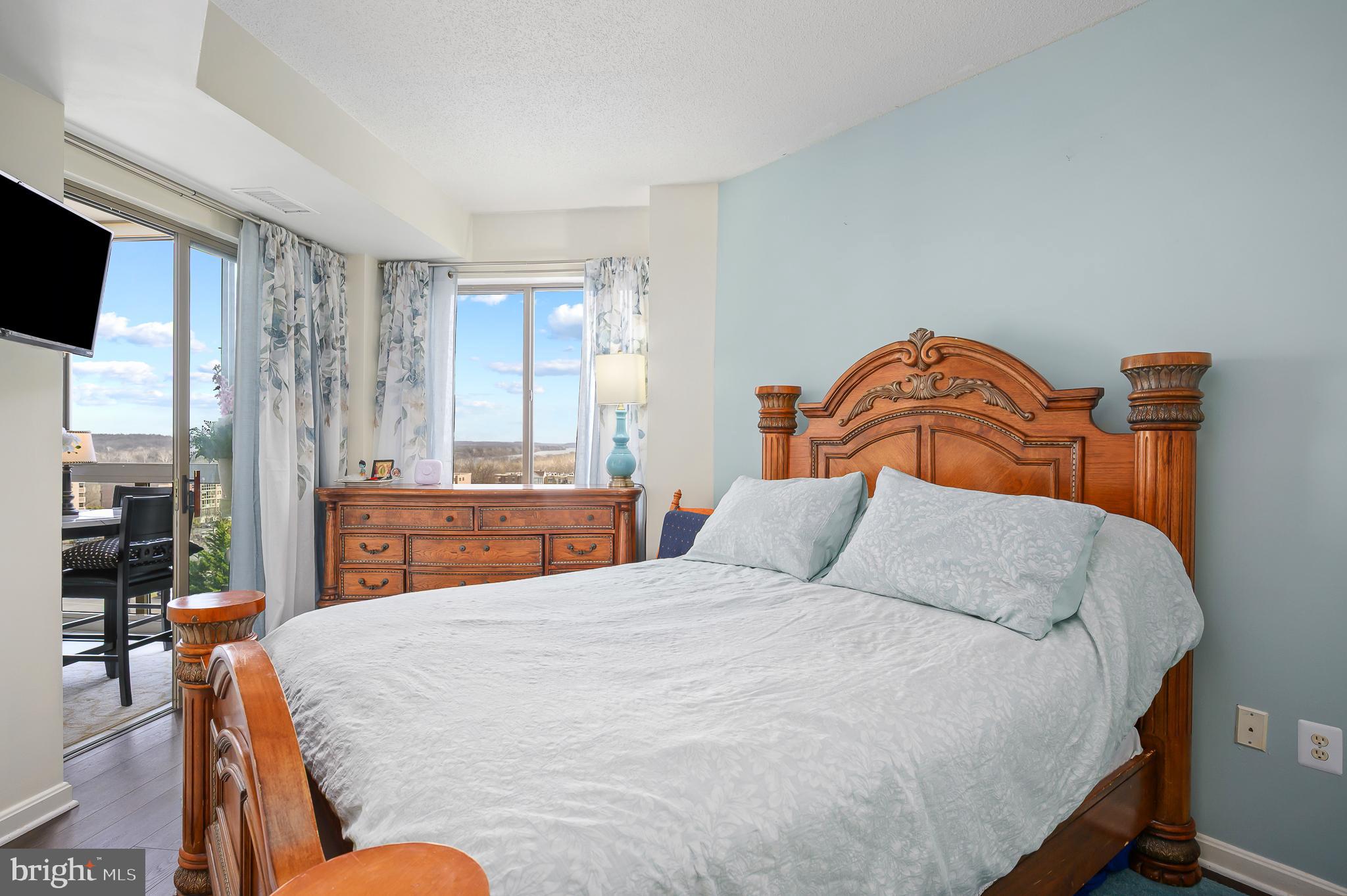 POTOMAC RIDGE AT LEISURE - Residential