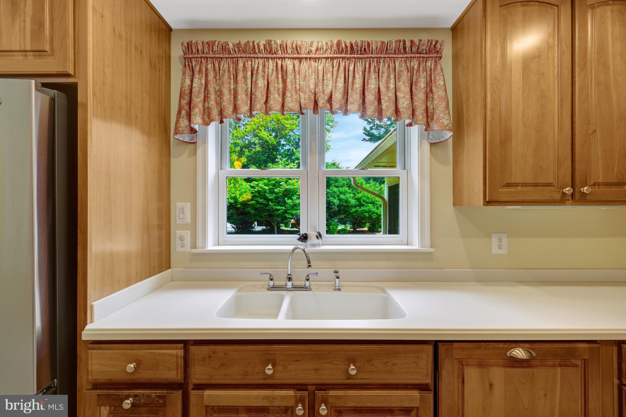 NONE AVAILABLE - Land