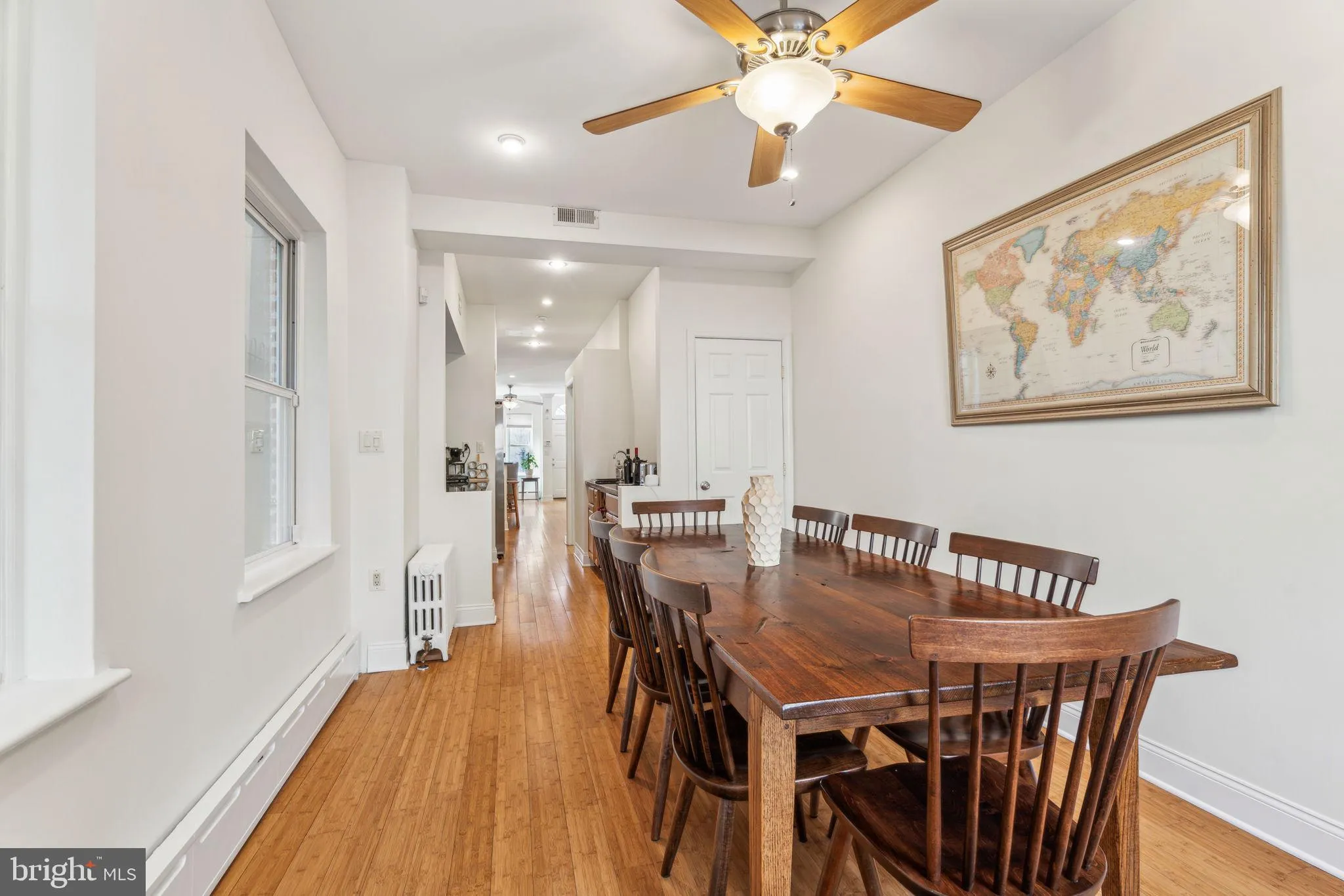 Philadelphia, Pennsylvania 19130, United States, 3 Bedrooms Bedrooms, ,3 BathroomsBathrooms,Residential,Active,93425