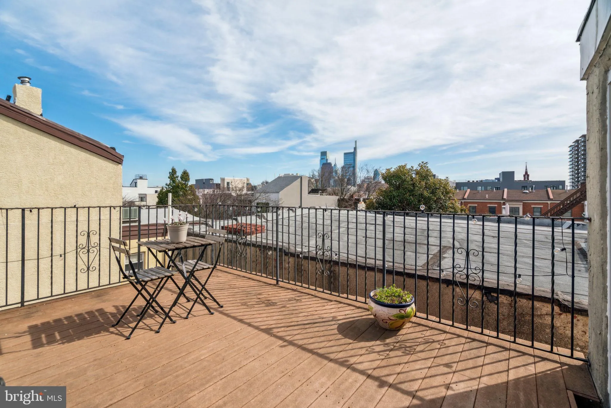 Philadelphia, Pennsylvania 19130, United States, 3 Bedrooms Bedrooms, ,3 BathroomsBathrooms,Residential,Active,93425