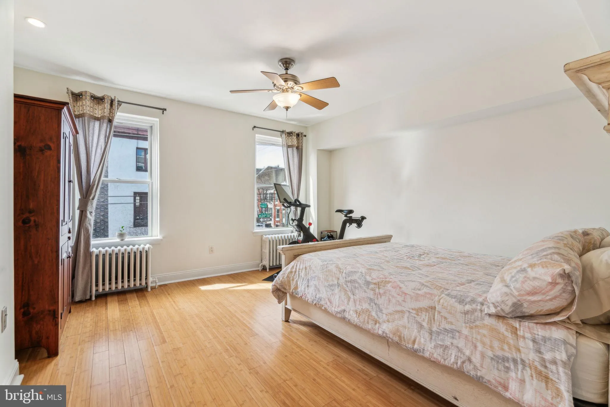 Philadelphia, Pennsylvania 19130, United States, 3 Bedrooms Bedrooms, ,3 BathroomsBathrooms,Residential,Active,93425