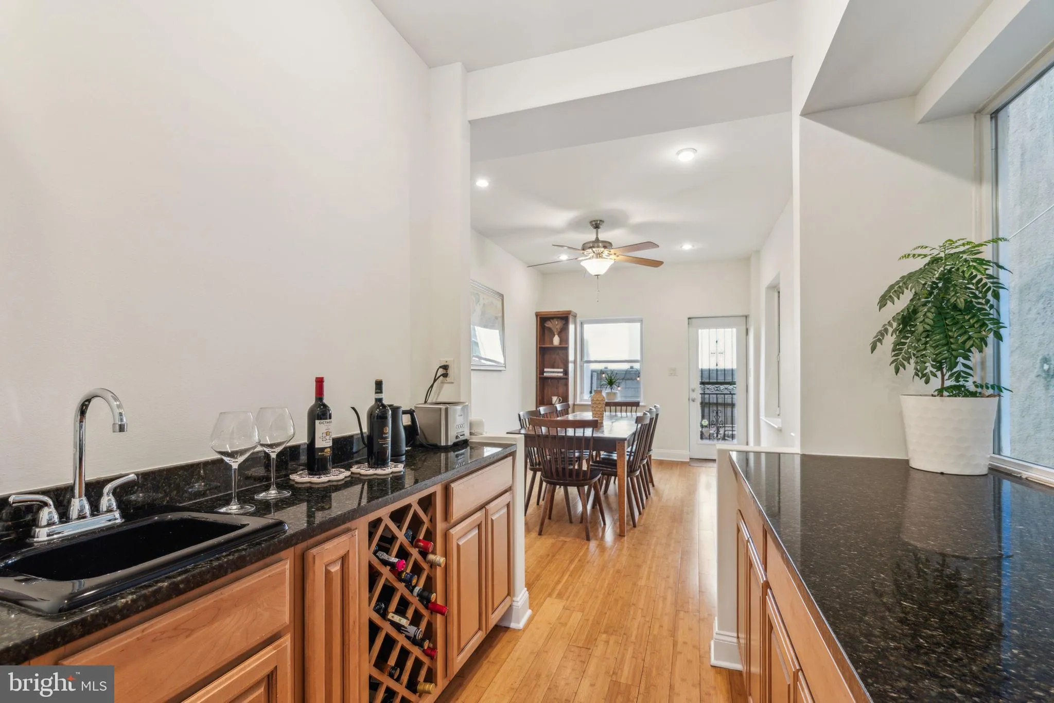 Philadelphia, Pennsylvania 19130, United States, 3 Bedrooms Bedrooms, ,3 BathroomsBathrooms,Residential,Active,93425