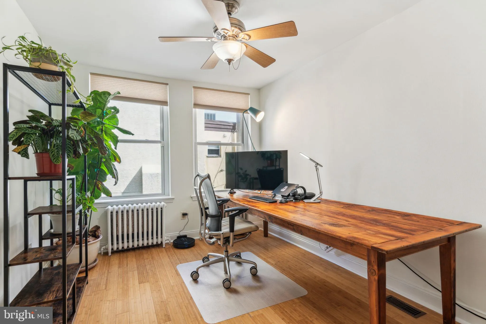 Philadelphia, Pennsylvania 19130, United States, 3 Bedrooms Bedrooms, ,3 BathroomsBathrooms,Residential,Active,93425