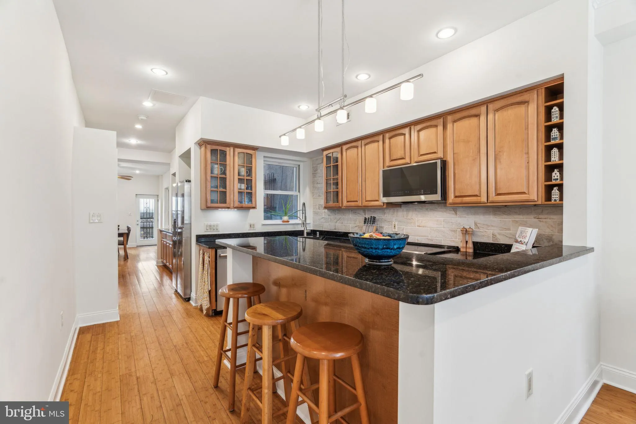 Philadelphia, Pennsylvania 19130, United States, 3 Bedrooms Bedrooms, ,3 BathroomsBathrooms,Residential,Active,93425