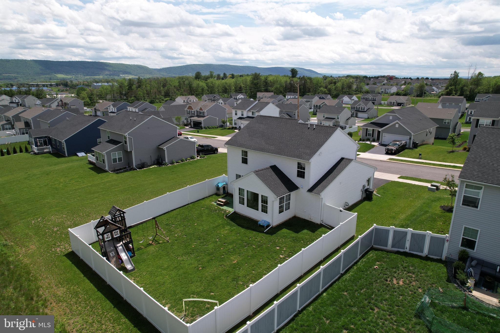 LOGAN GREENE - Residential
