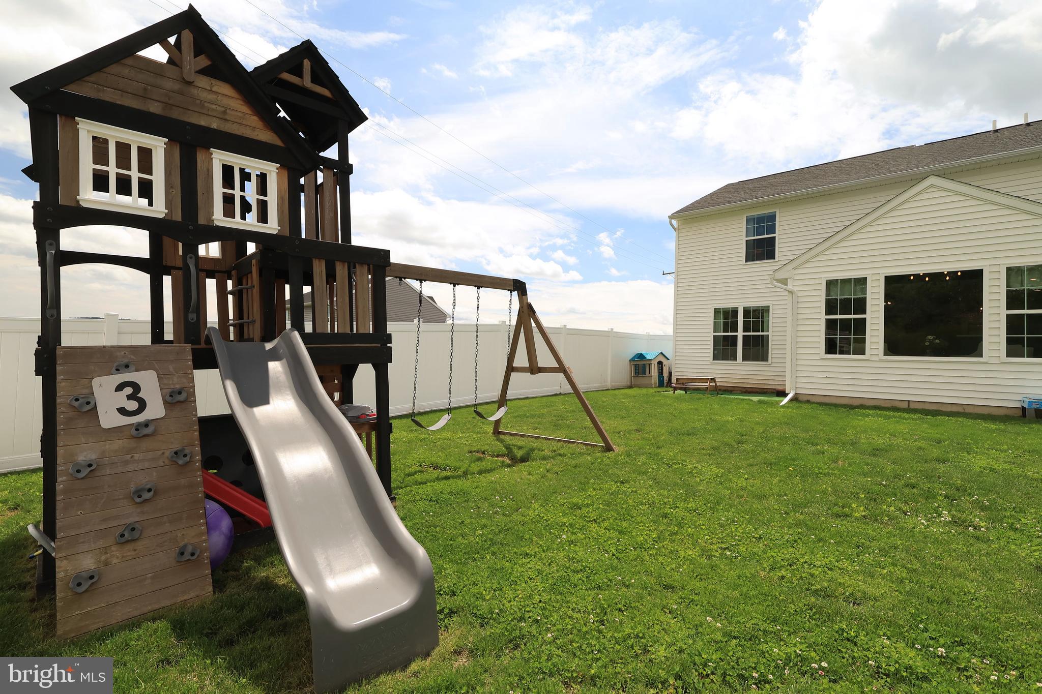 LOGAN GREENE - Residential