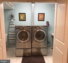 LORTON TOWN CENTER - Residential