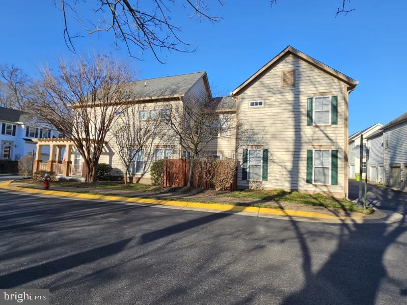 LORTON TOWN CENTER - Residential