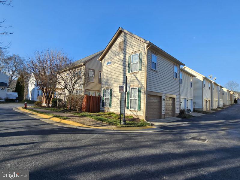 LORTON TOWN CENTER - Residential