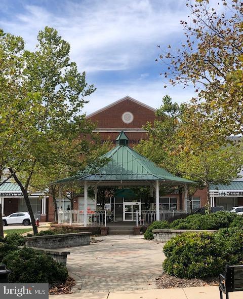 LORTON TOWN CENTER - Residential