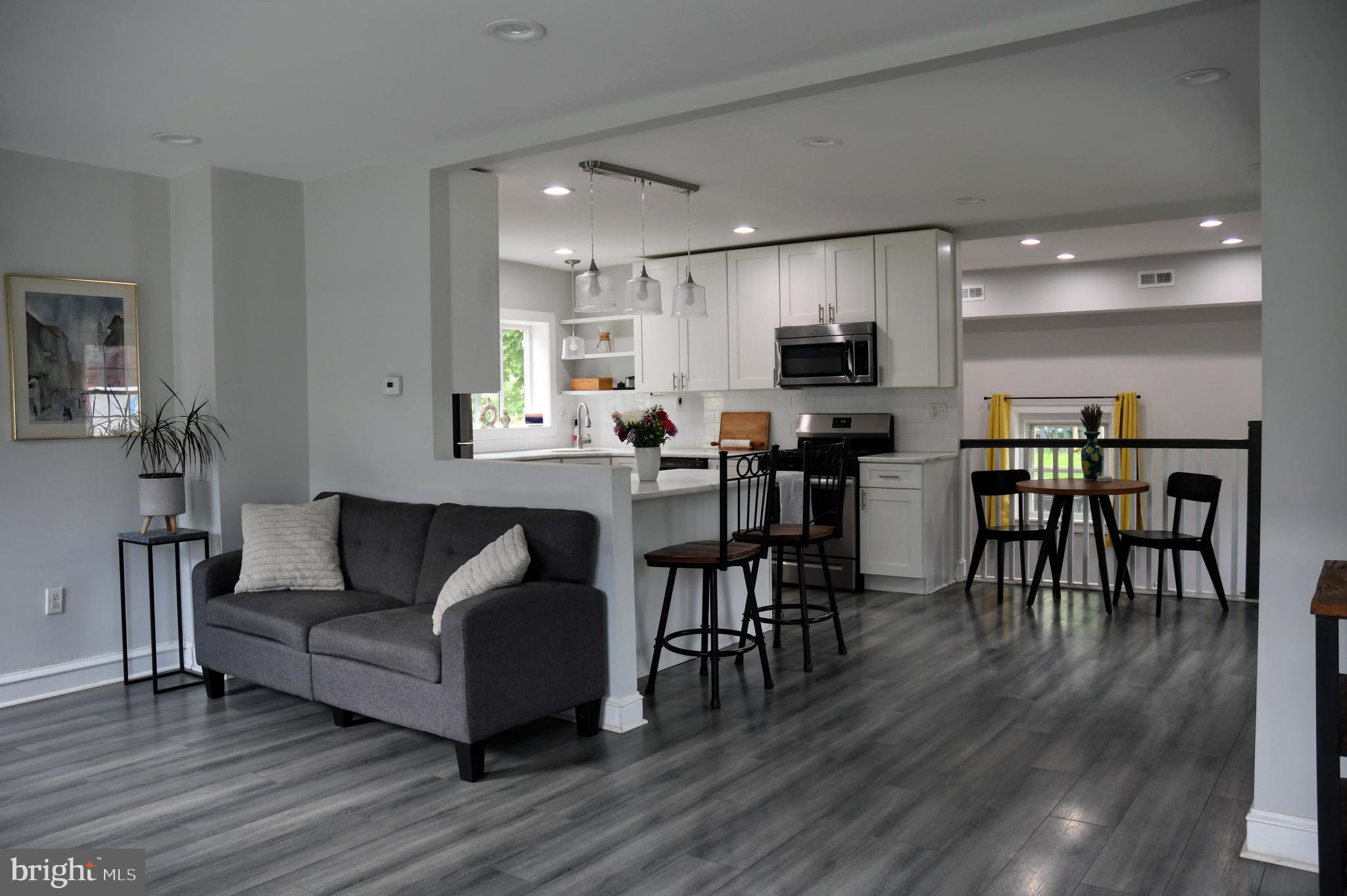 CRESTMONT - Residential