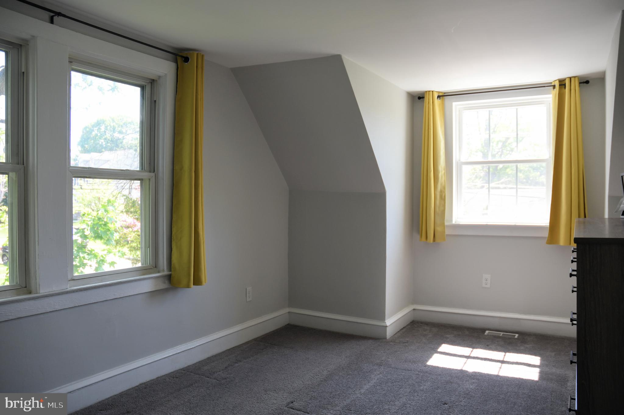 CRESTMONT - Residential