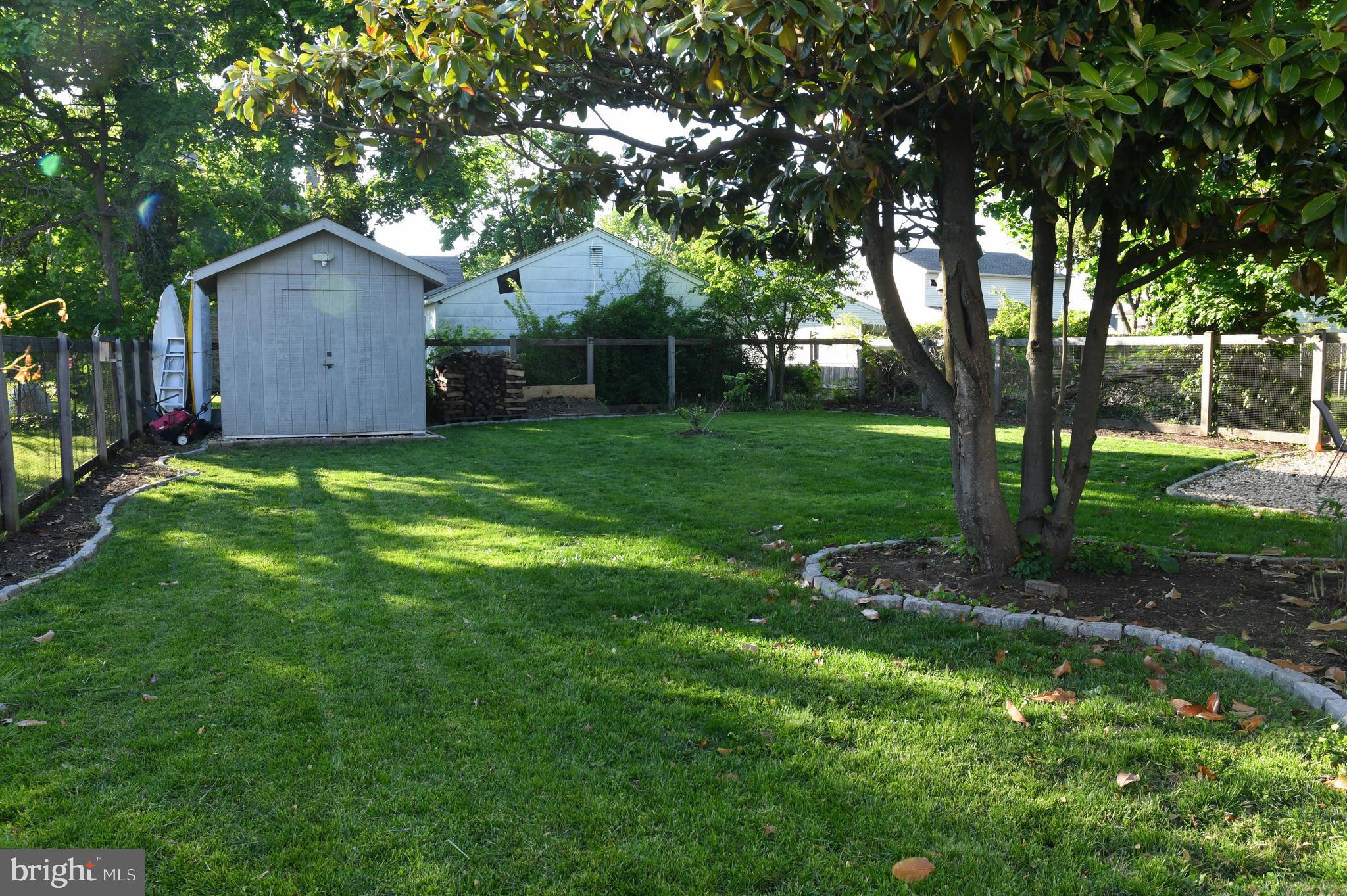 CRESTMONT - Residential