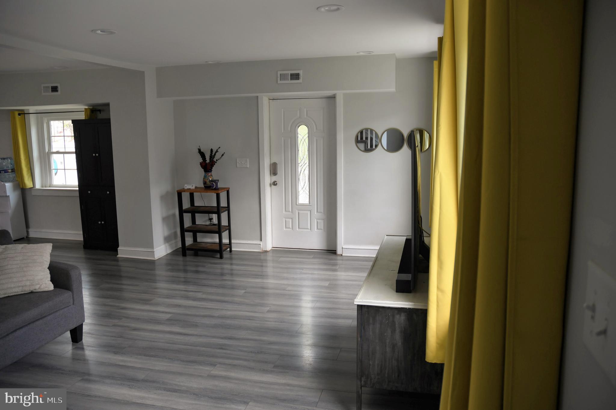 CRESTMONT - Residential