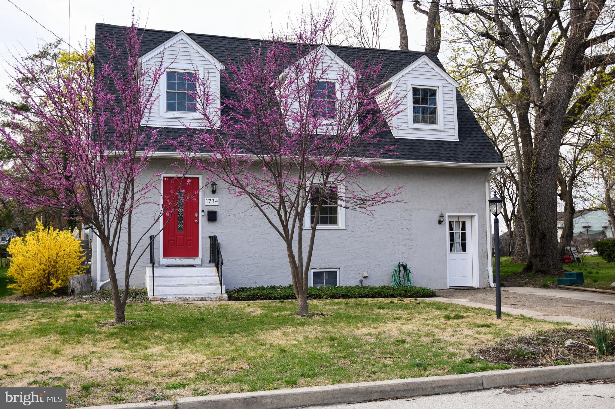 CRESTMONT - Residential