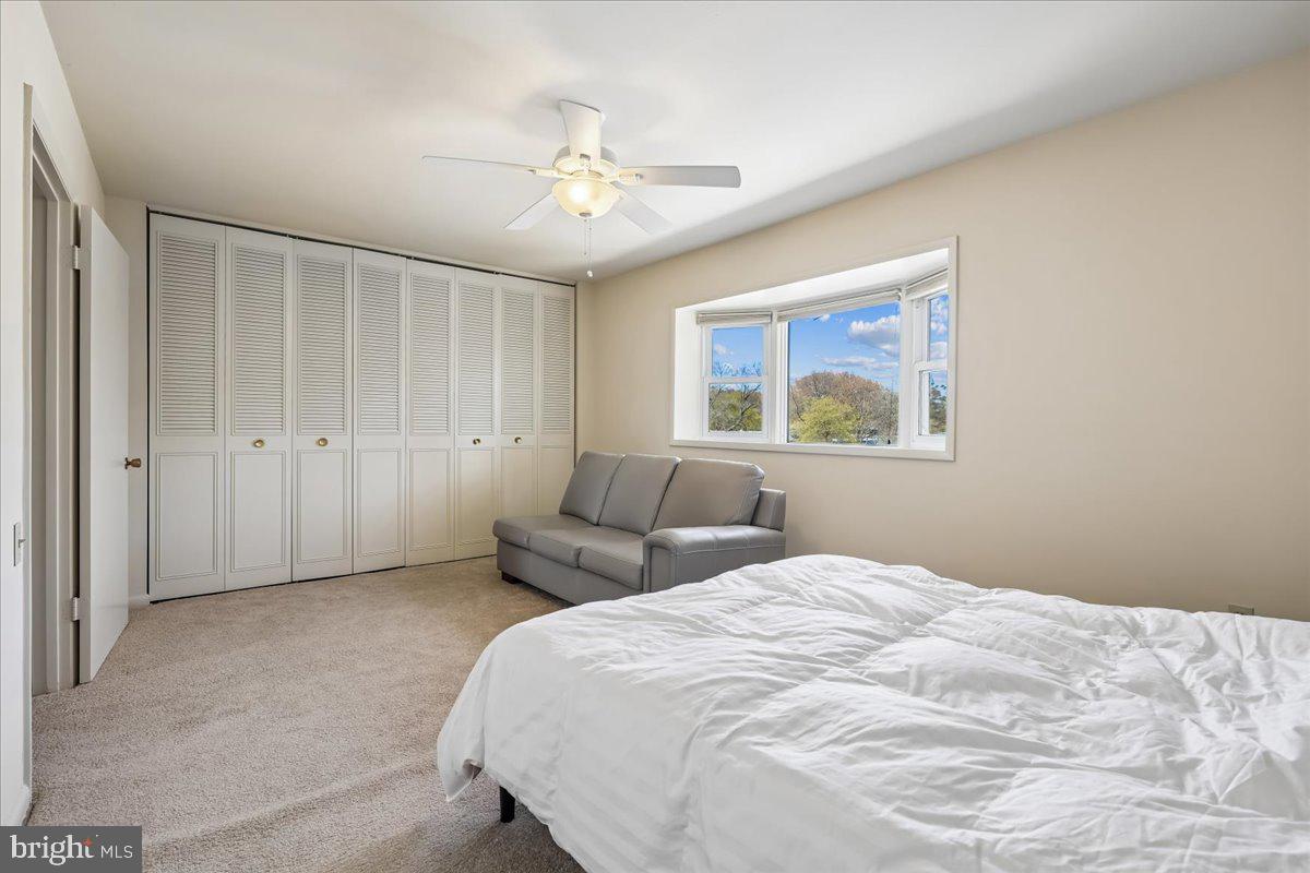 LEISURE WORLD - Residential