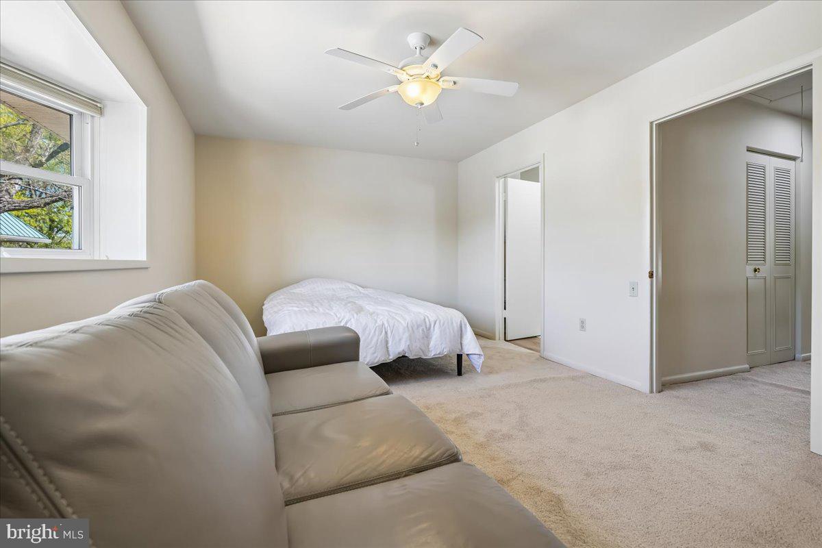 LEISURE WORLD - Residential