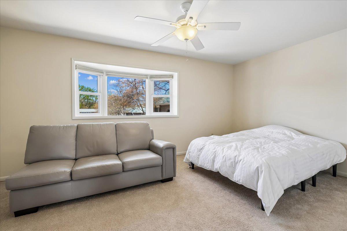 LEISURE WORLD - Residential