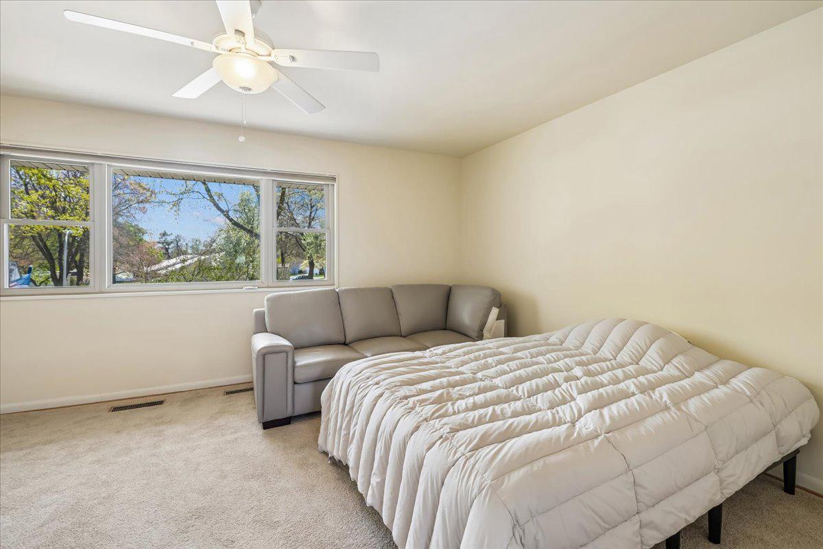 LEISURE WORLD - Residential