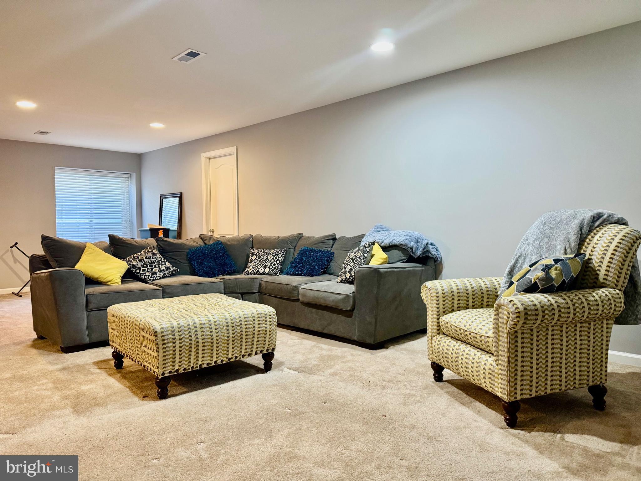 VILLAGE OF BAYBERRY - Residential