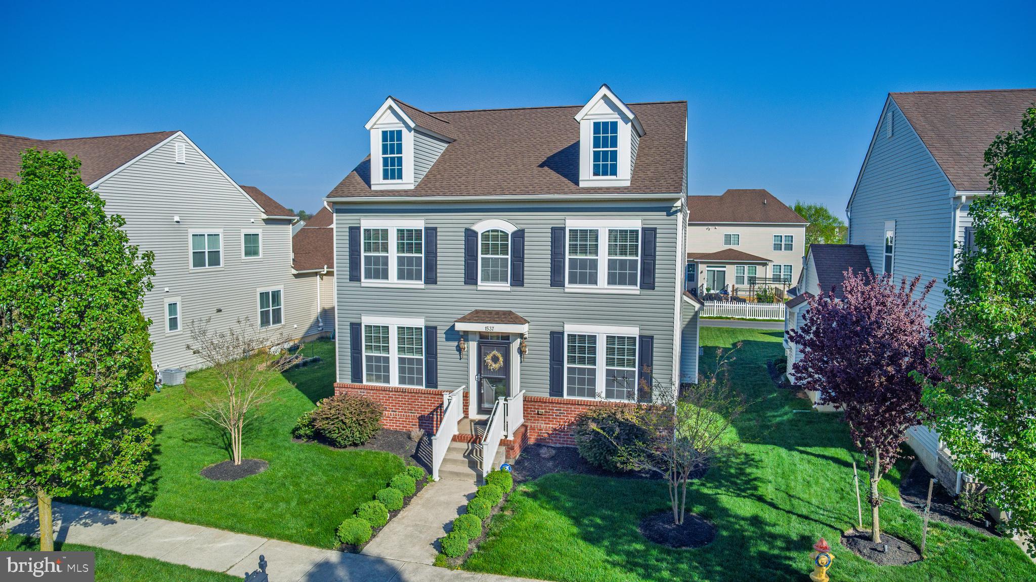 1537 E MATISSE DRIVE