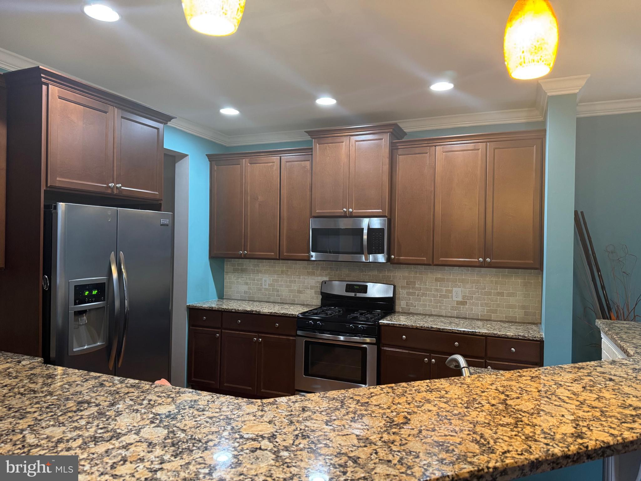 VILLAGE OF BAYBERRY - Residential