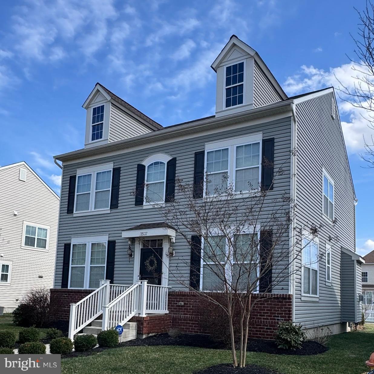 1537 E MATISSE DRIVE