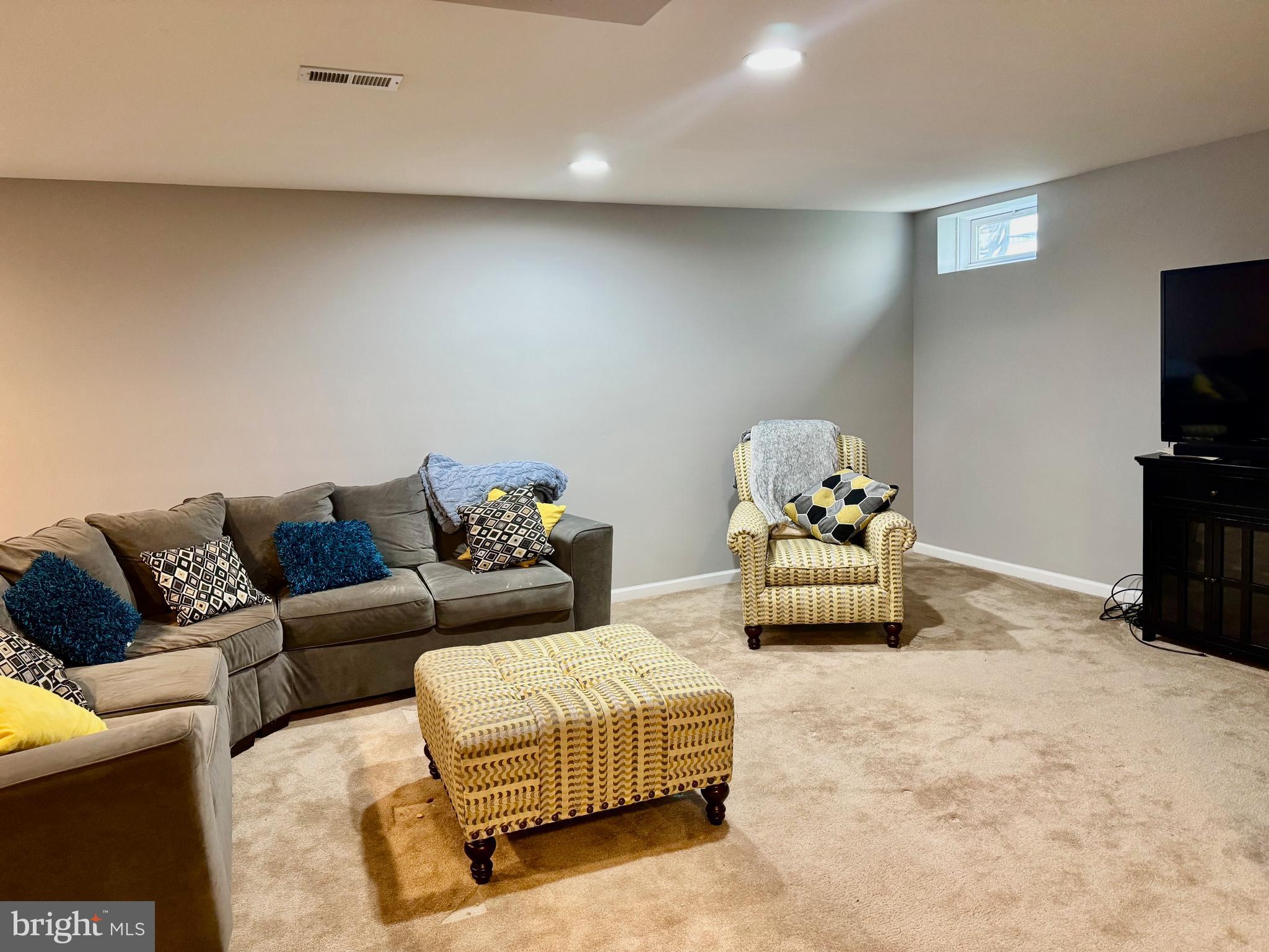 VILLAGE OF BAYBERRY - Residential