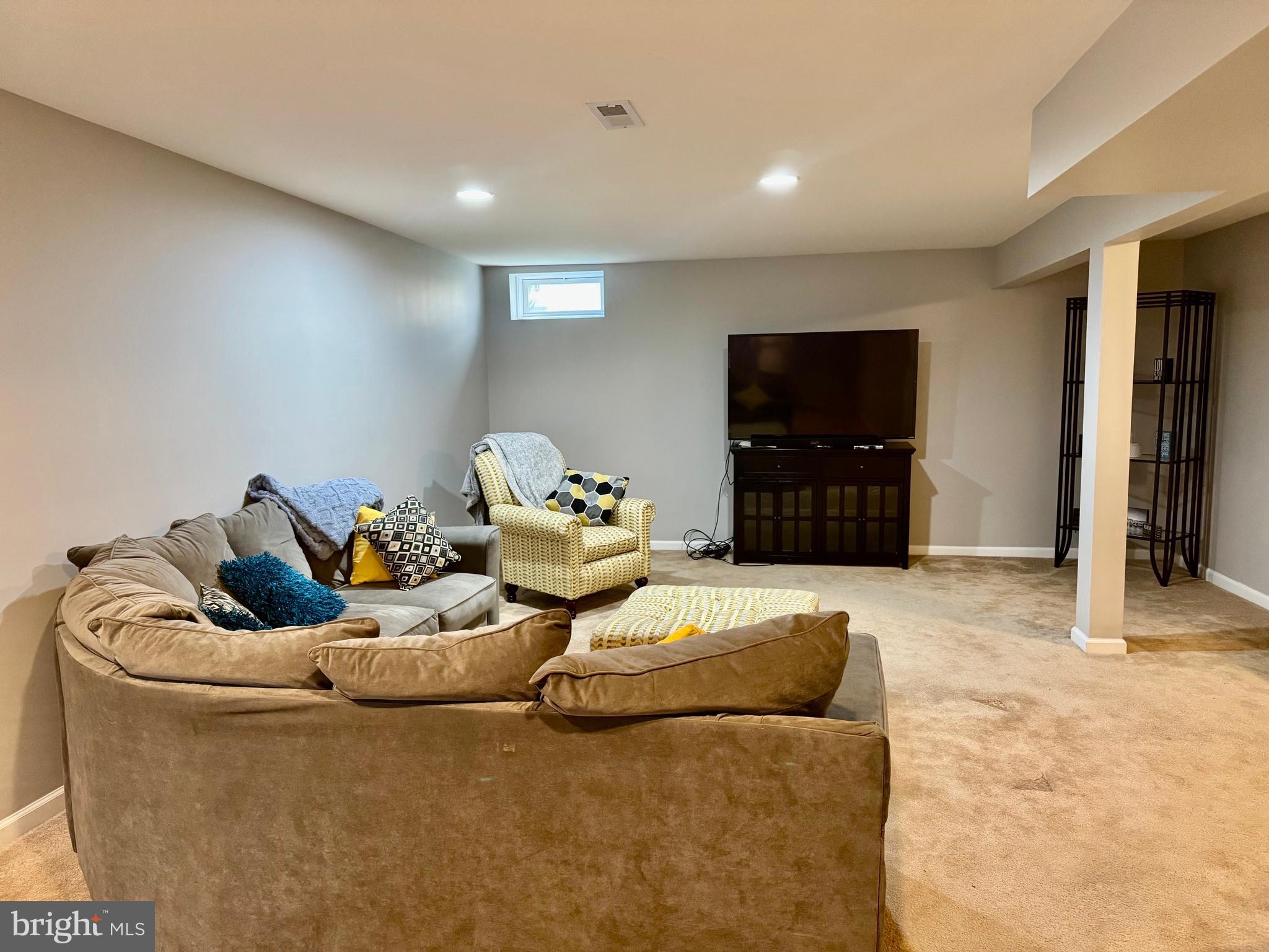 VILLAGE OF BAYBERRY - Residential