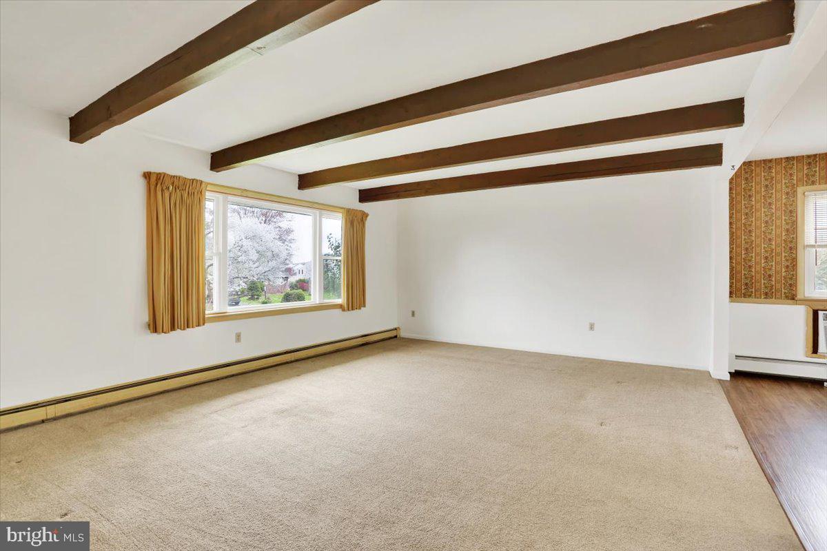 AMITY GARDENS - Residential