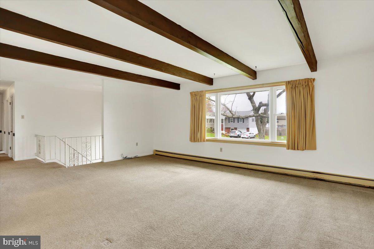 AMITY GARDENS - Residential