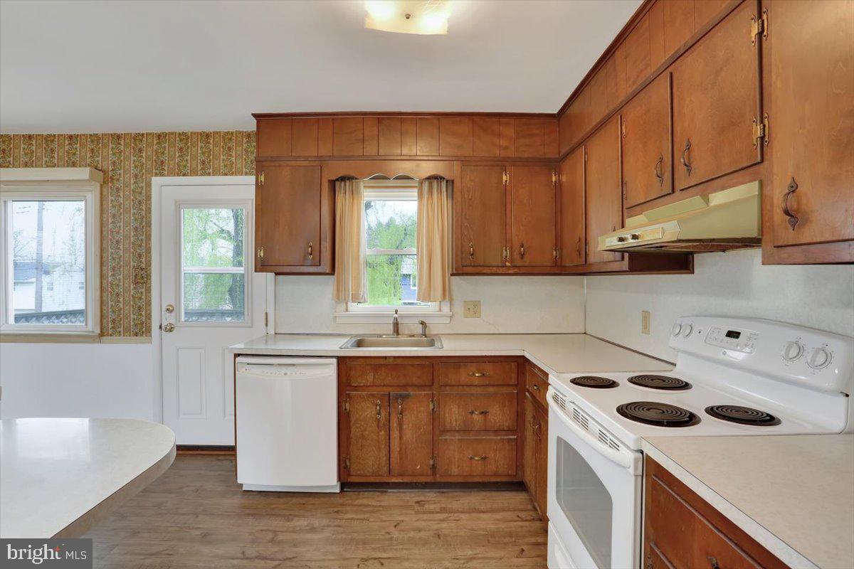 AMITY GARDENS - Residential