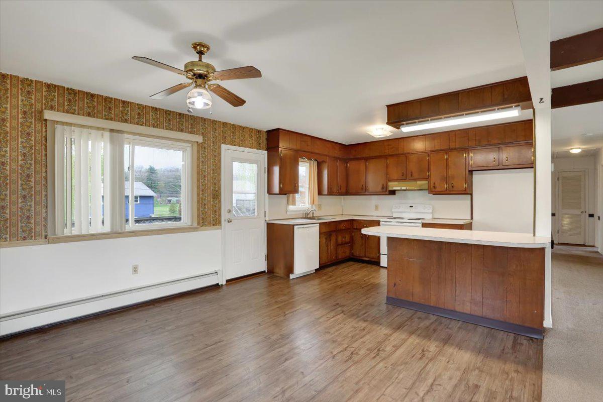 AMITY GARDENS - Residential