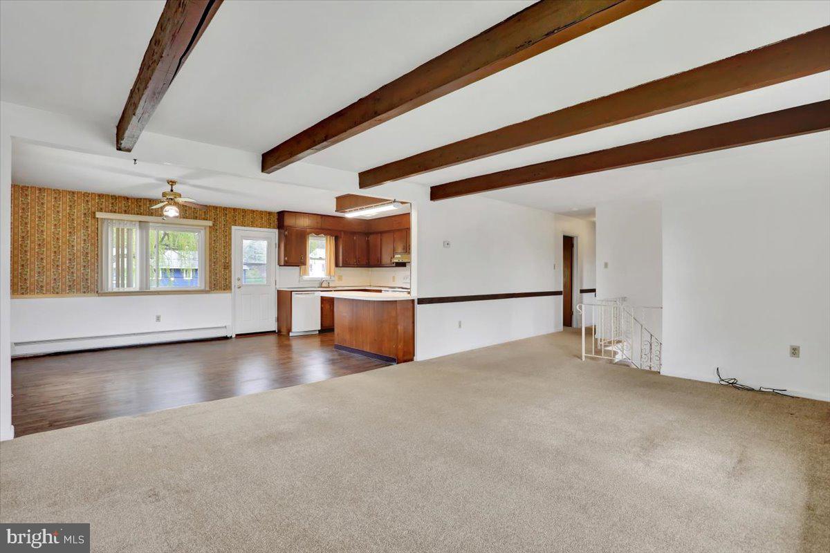 AMITY GARDENS - Residential