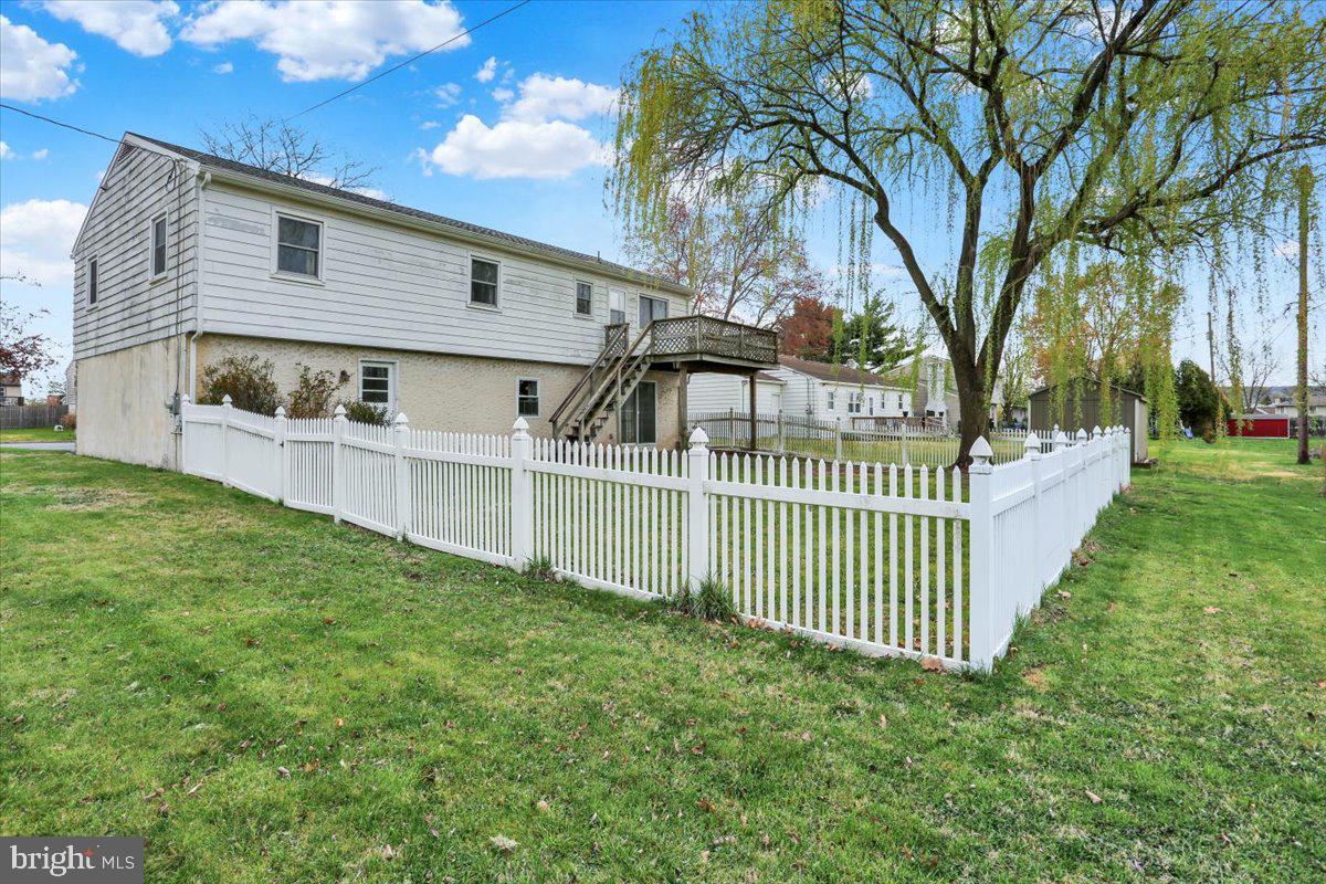 AMITY GARDENS - Residential