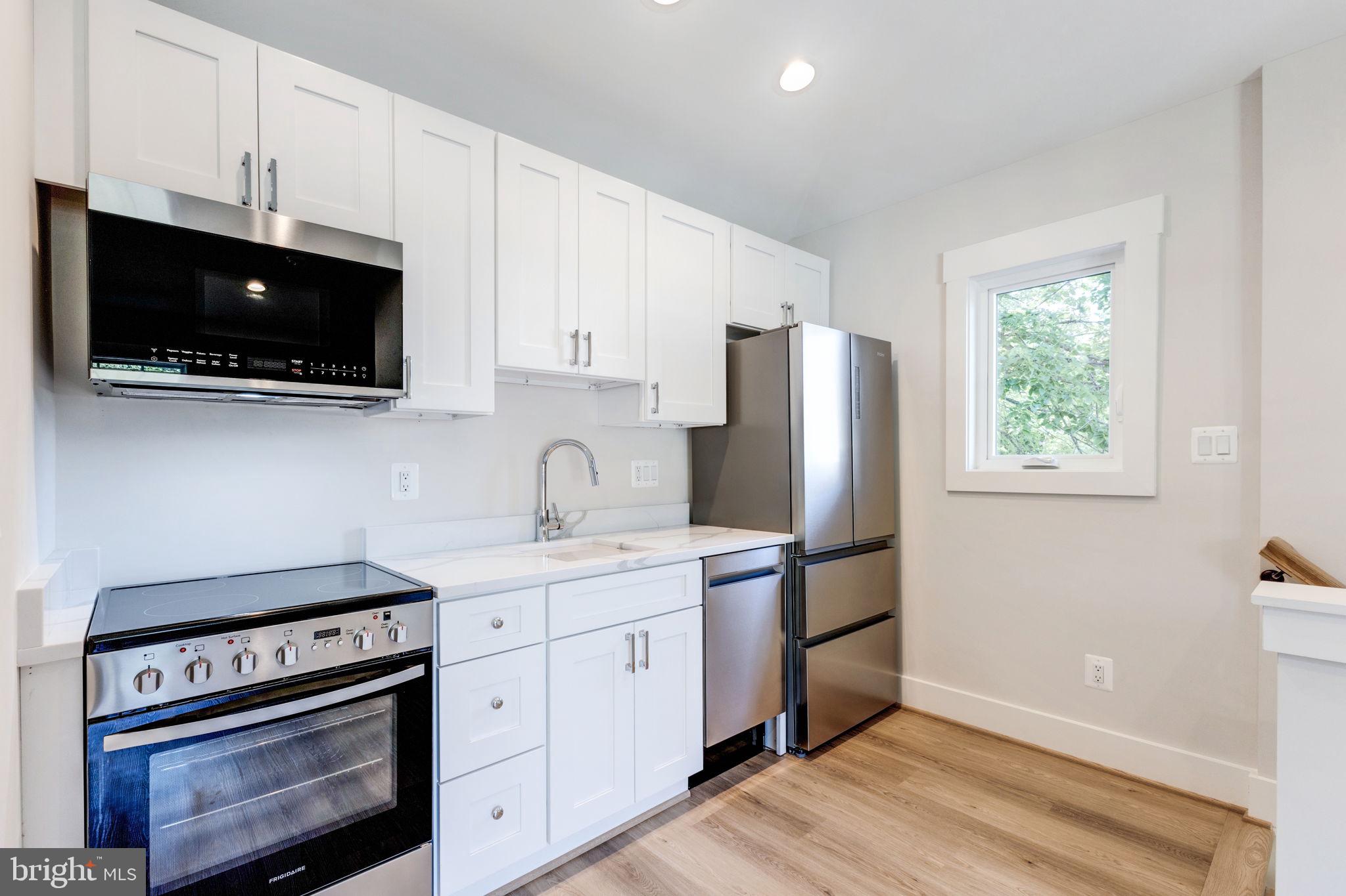 DEL RAY - Residential