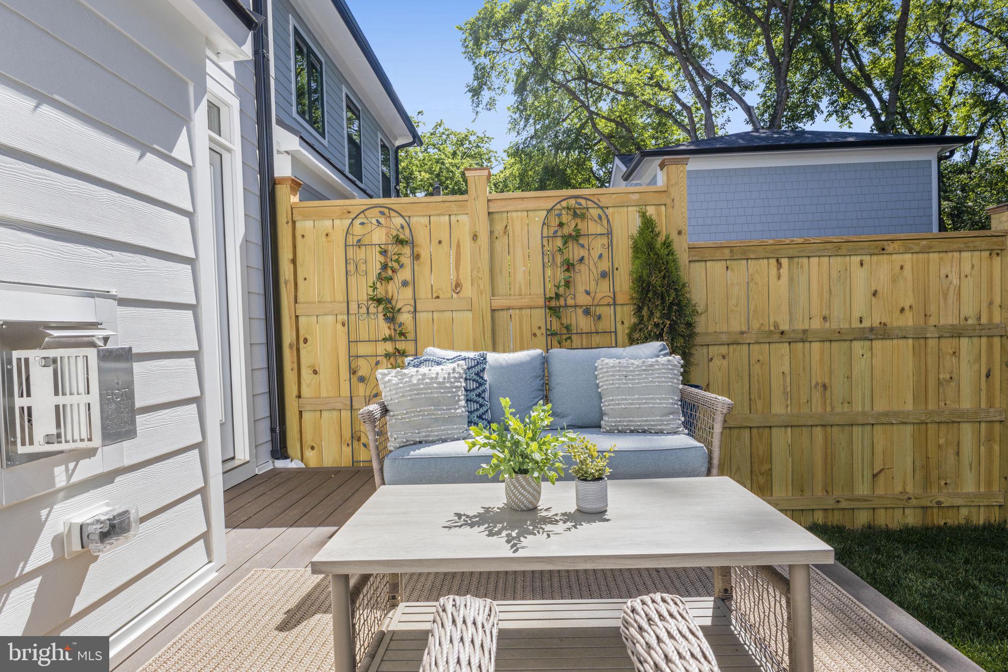 DEL RAY - Residential