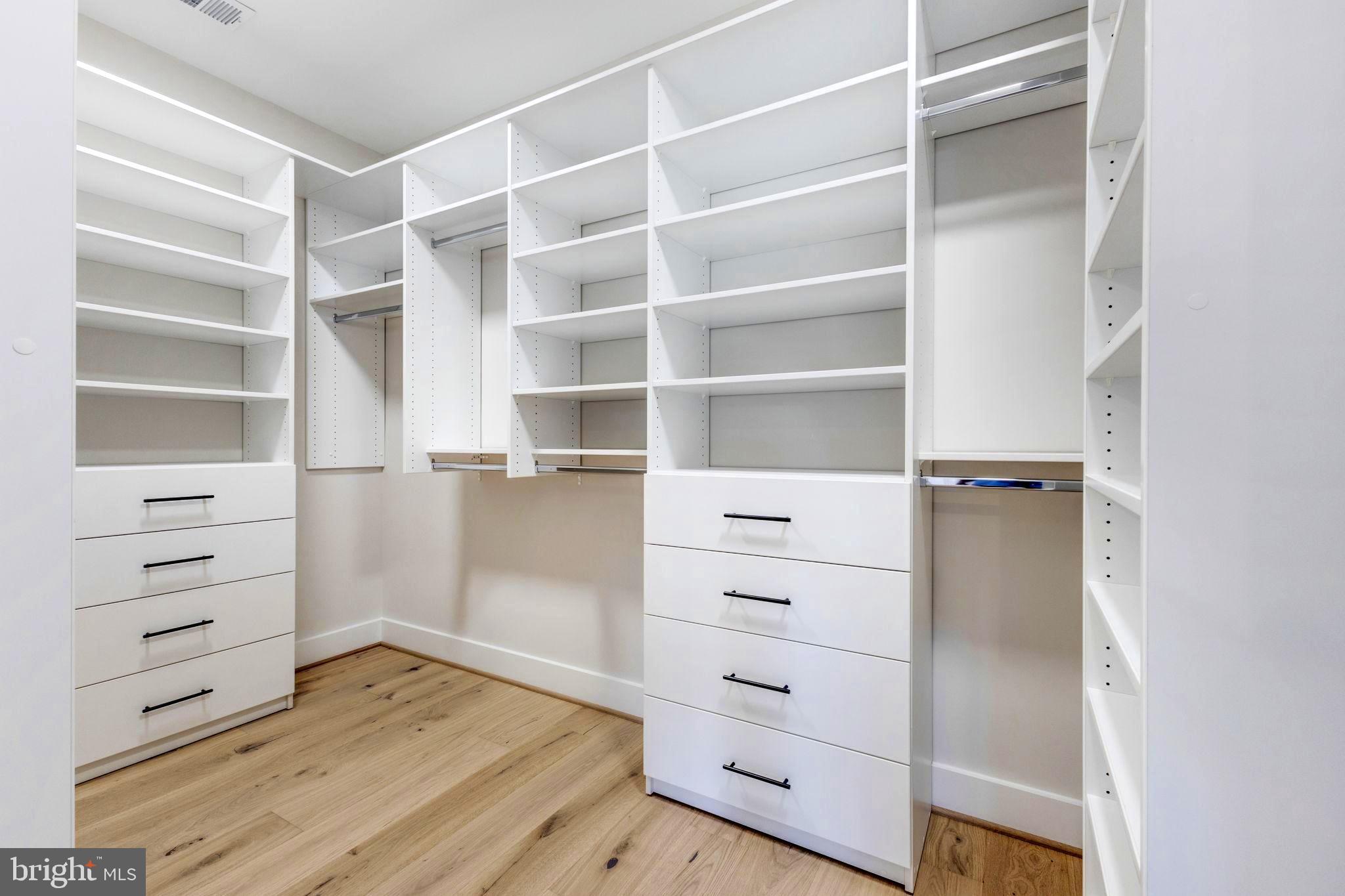 DEL RAY - Residential