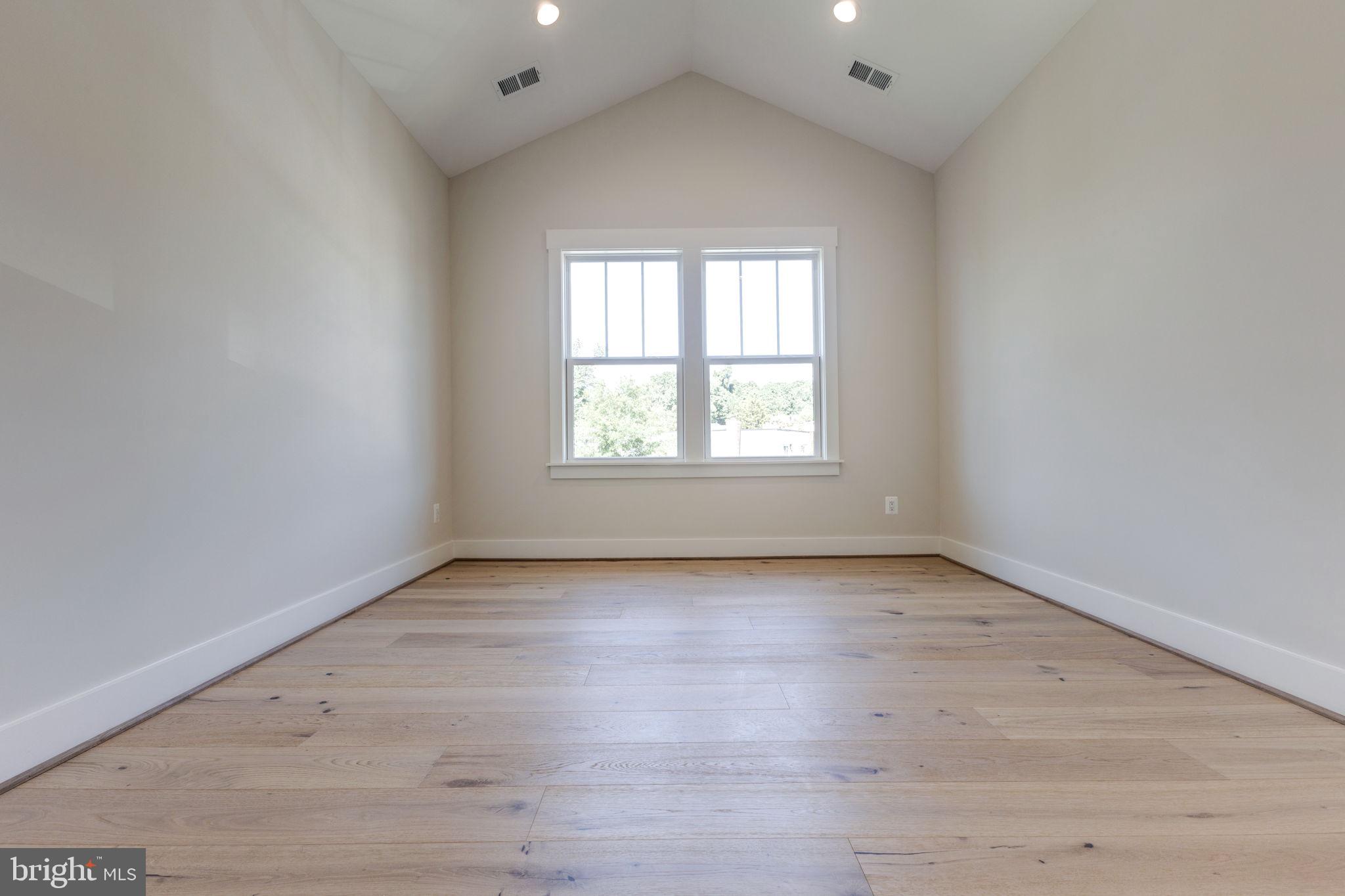 DEL RAY - Residential