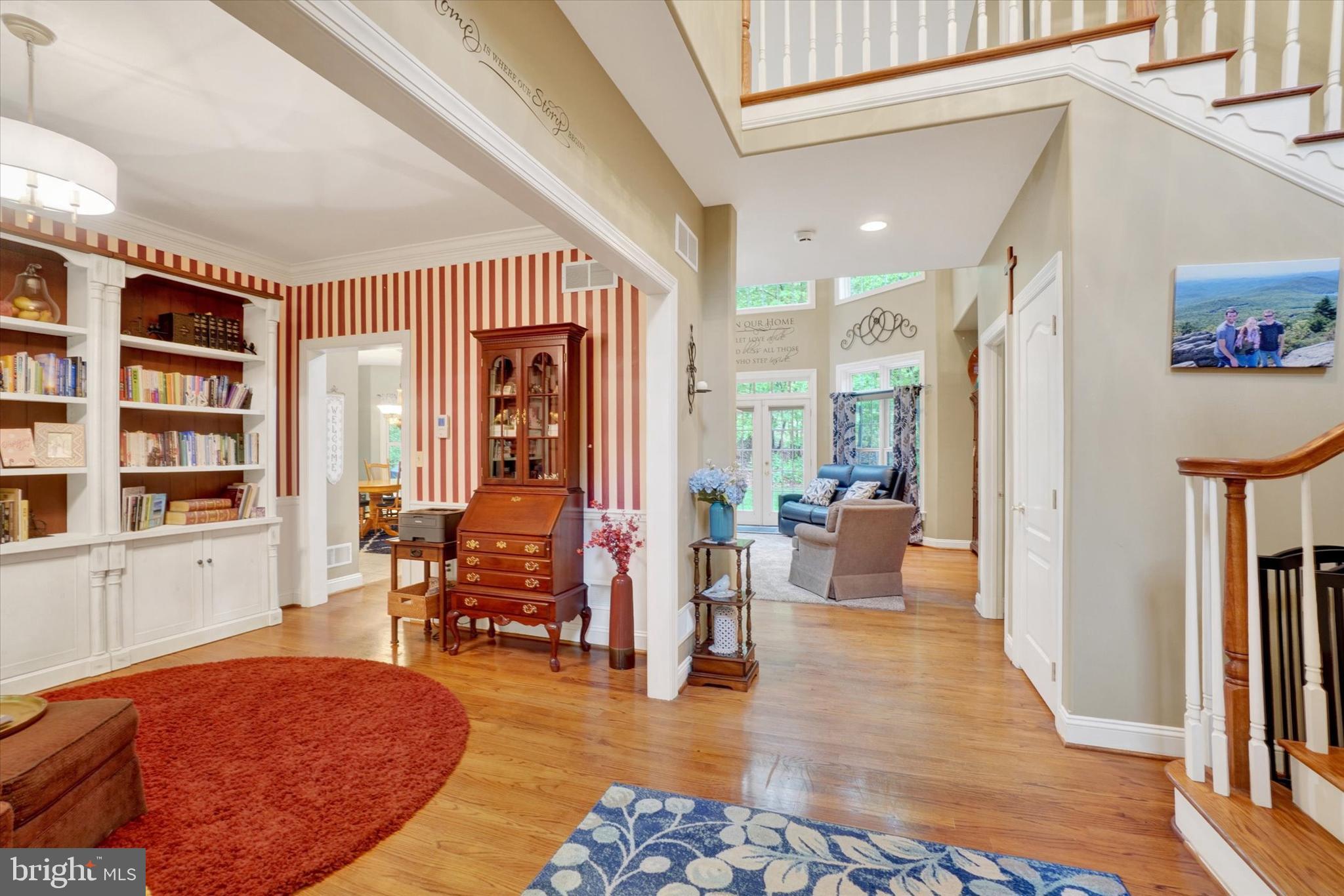 2710 CASTANEA COURT