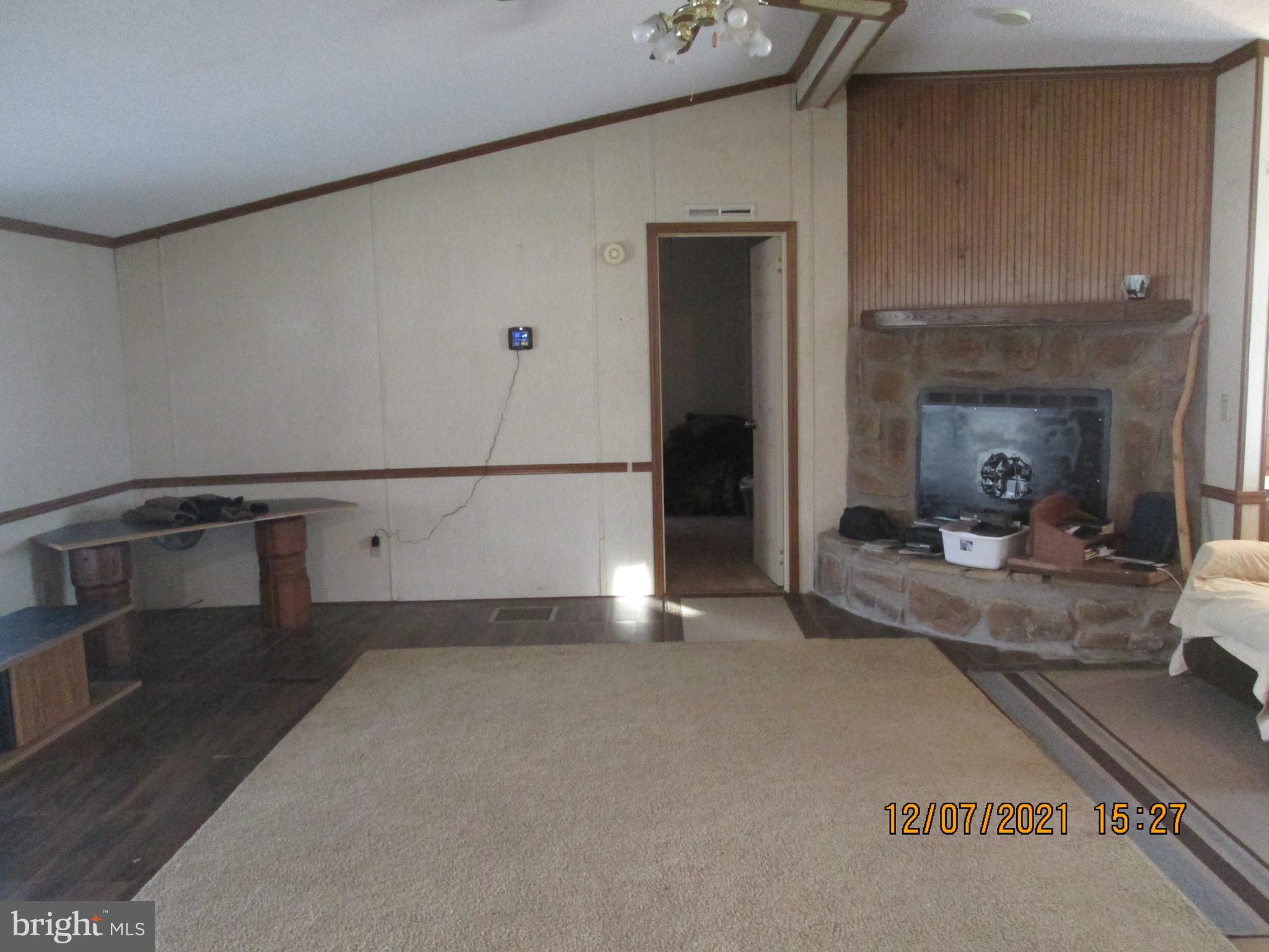 TWIN LAKES EAST - Residential