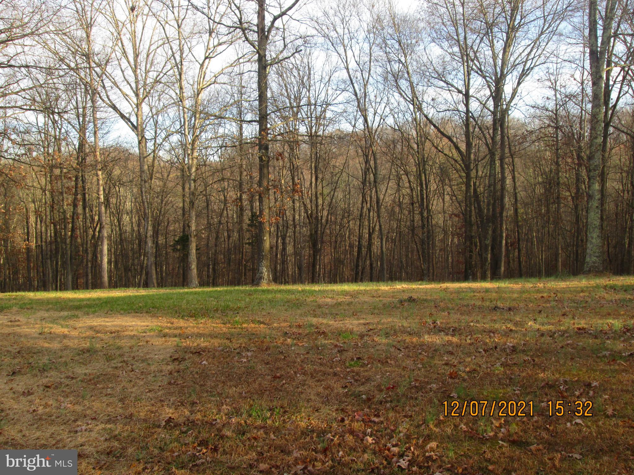 TWIN LAKES EAST - Residential