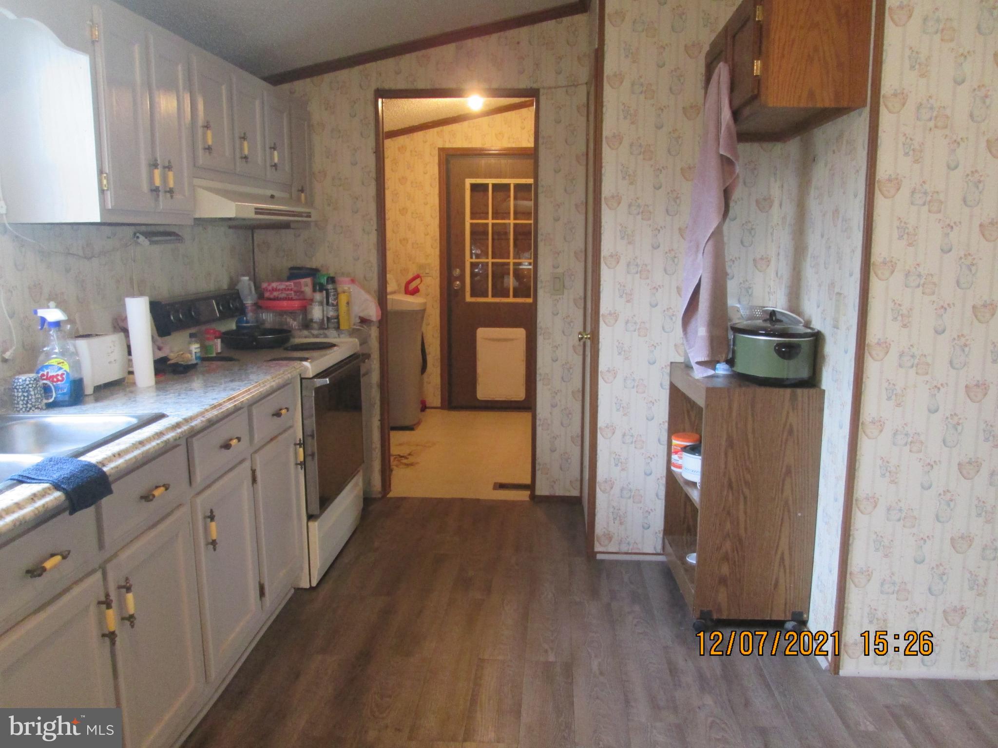 TWIN LAKES EAST - Residential