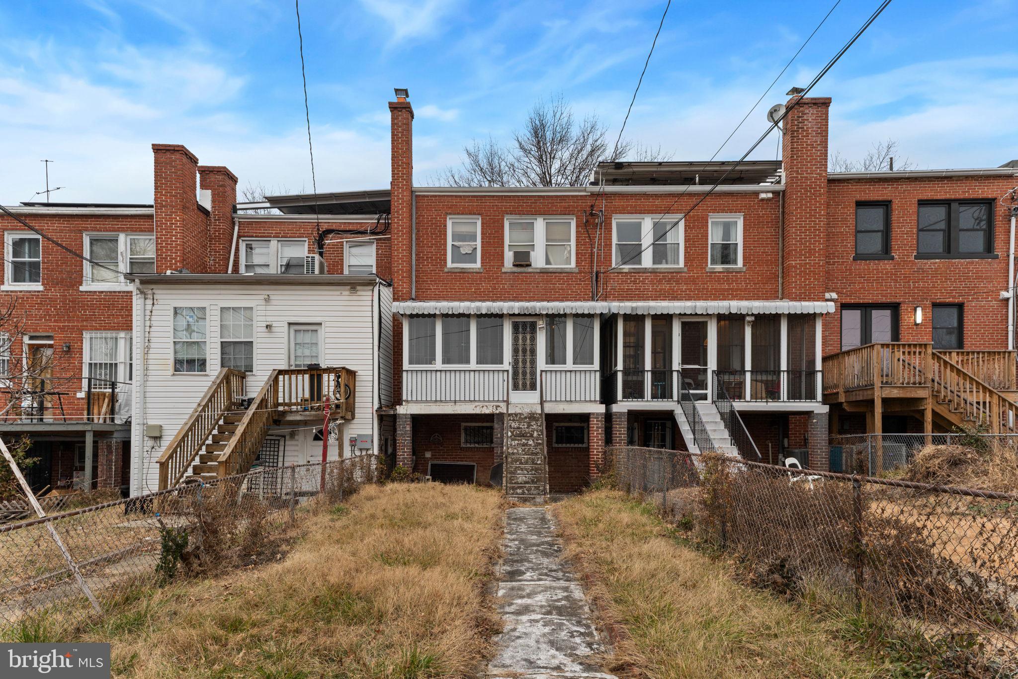 220 JEFFERSON STREET NW