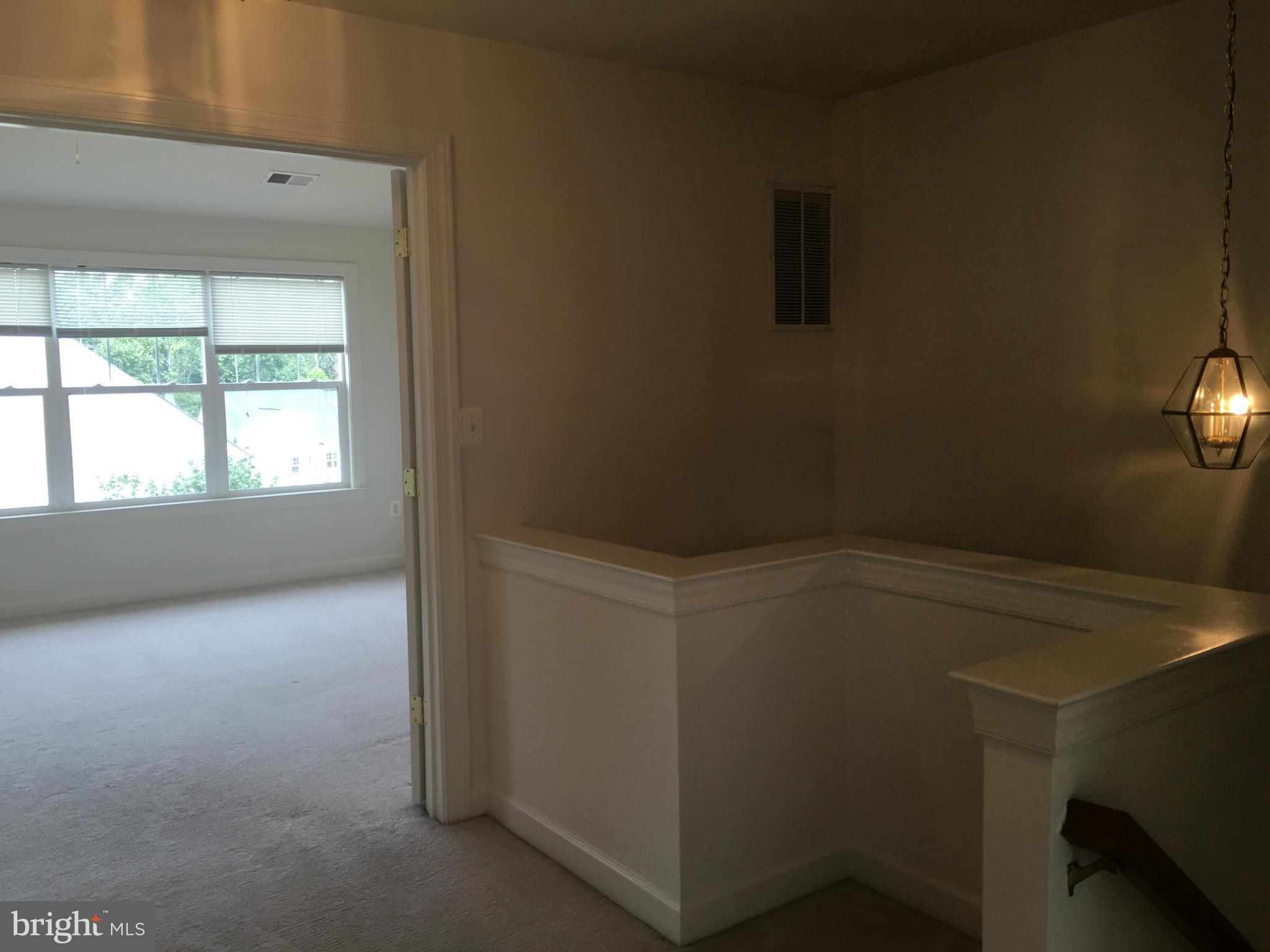 BLOOMS MILL - Residential Lease