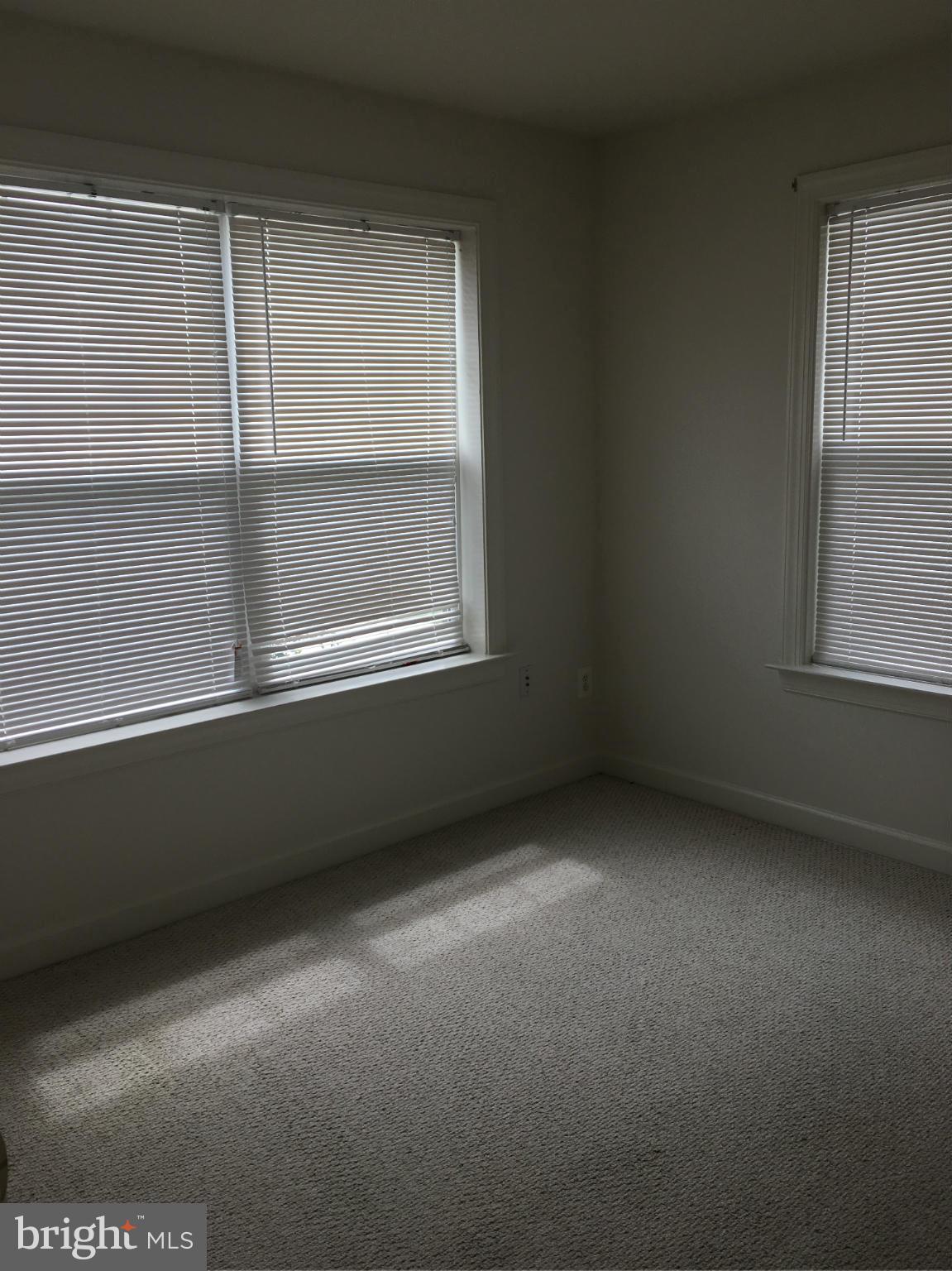 BLOOMS MILL - Residential Lease