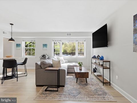 Photo of 1311 N Ode Street #625, ARLINGTON, VA 22209 (MLS # VAAR2071176)