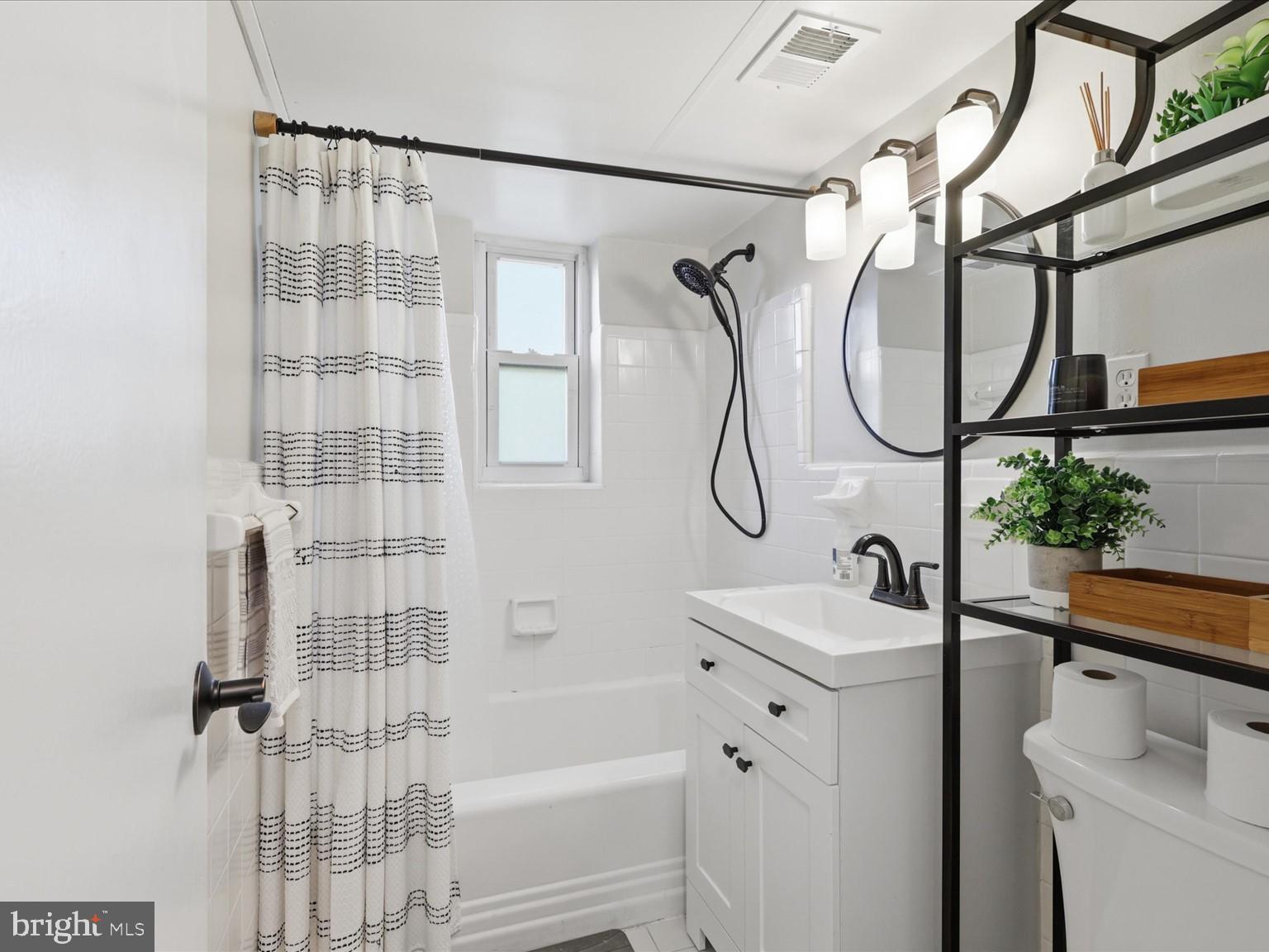 WESTMORELAND TERRACE - Residential