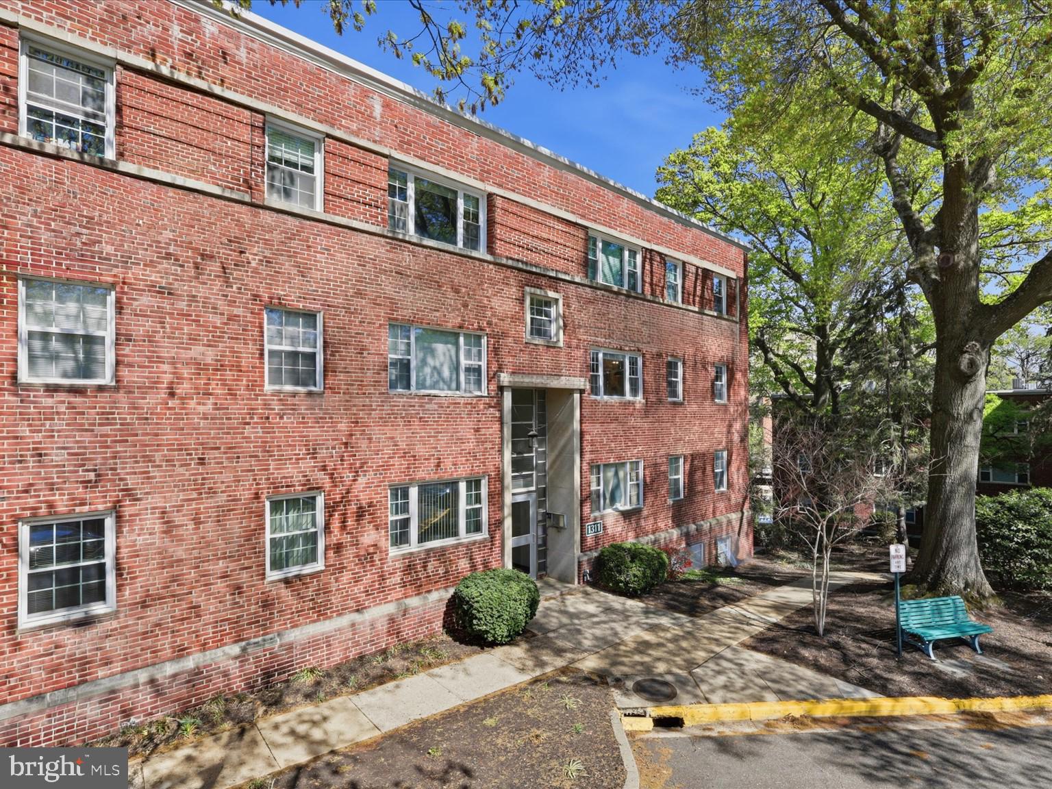 WESTMORELAND TERRACE - Residential